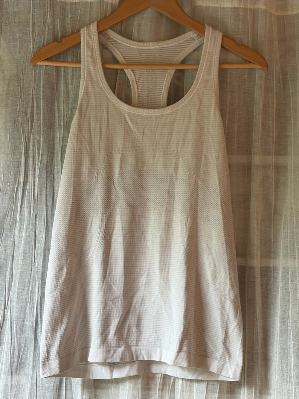 Lululemon Light Beige Mesh Racerback Athletic Tank Top Size 6